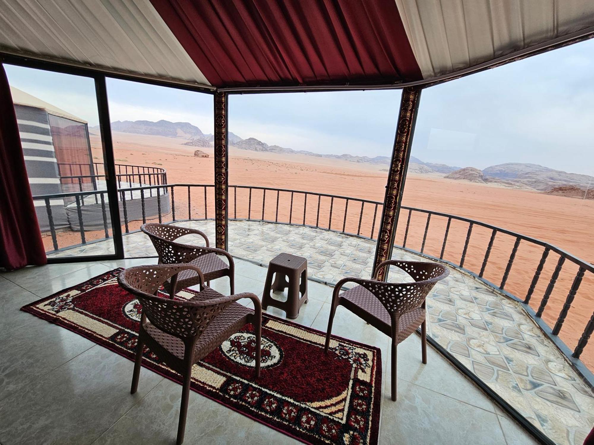Wadi Rum Candles Camp エクステリア 写真