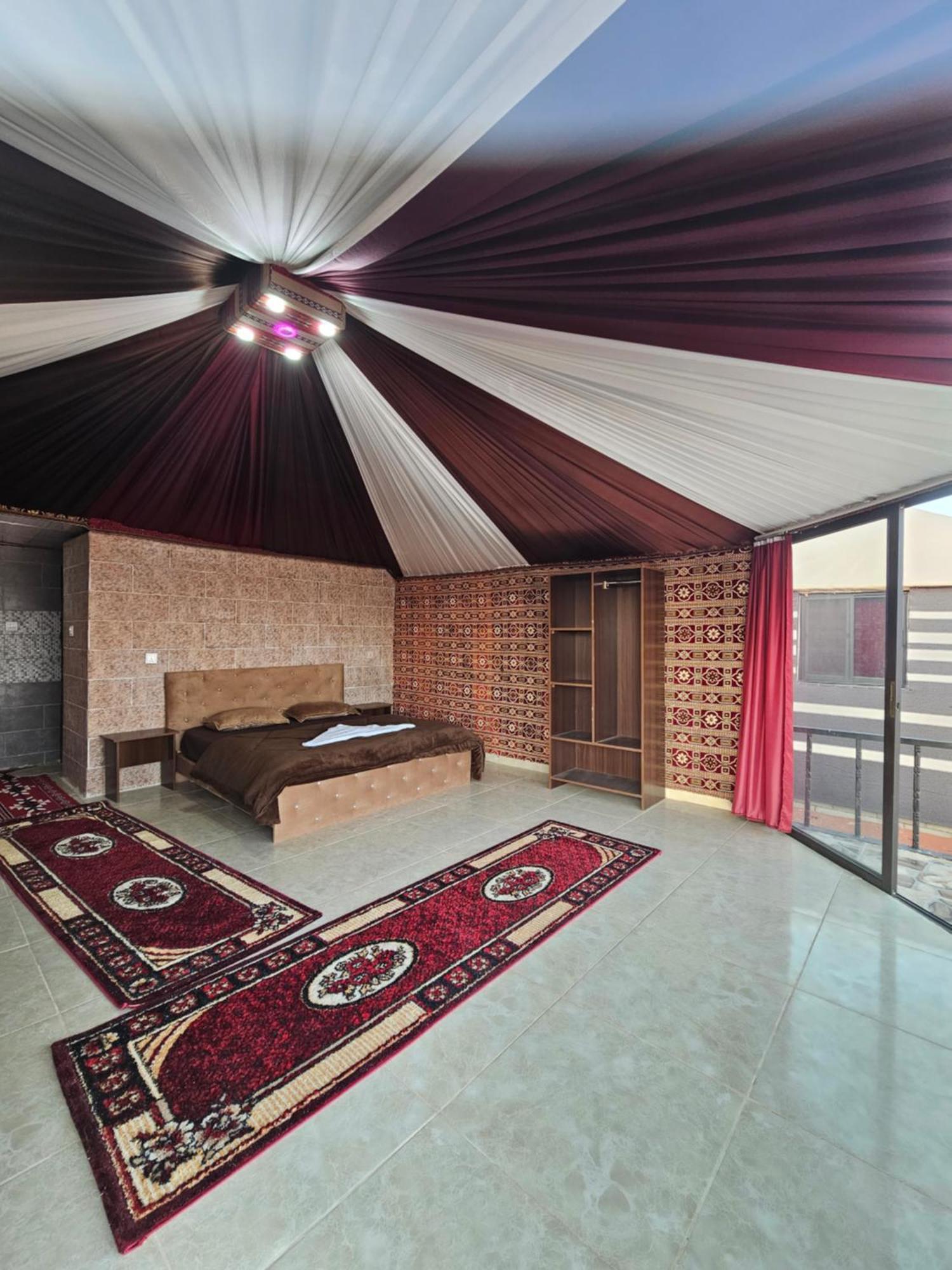 Wadi Rum Candles Camp エクステリア 写真