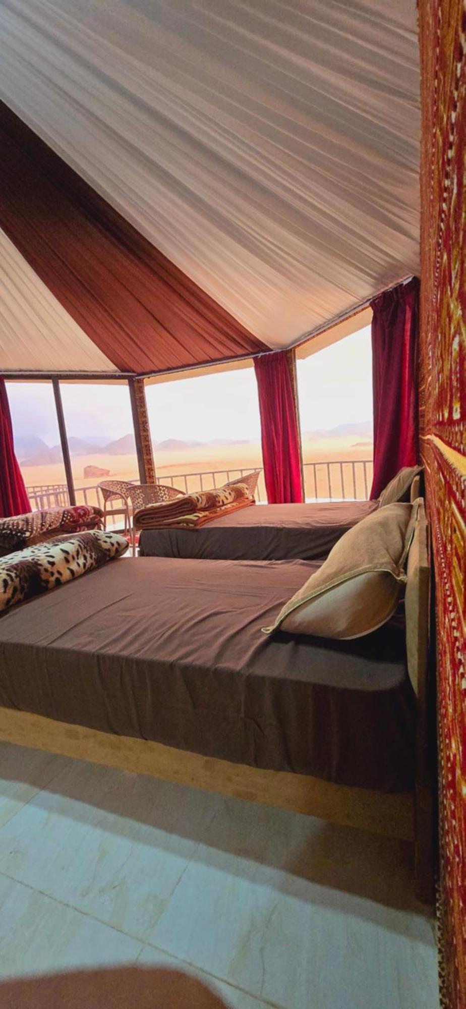 Wadi Rum Candles Camp エクステリア 写真