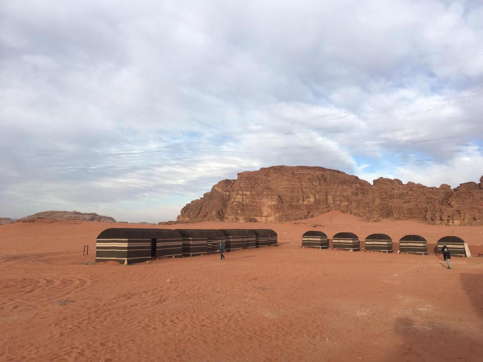 Wadi Rum Candles Camp エクステリア 写真