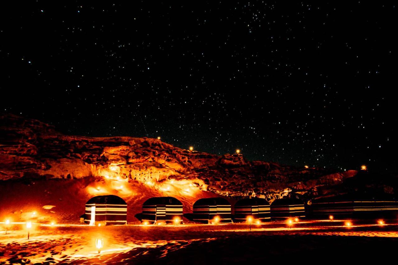 Wadi Rum Candles Camp エクステリア 写真
